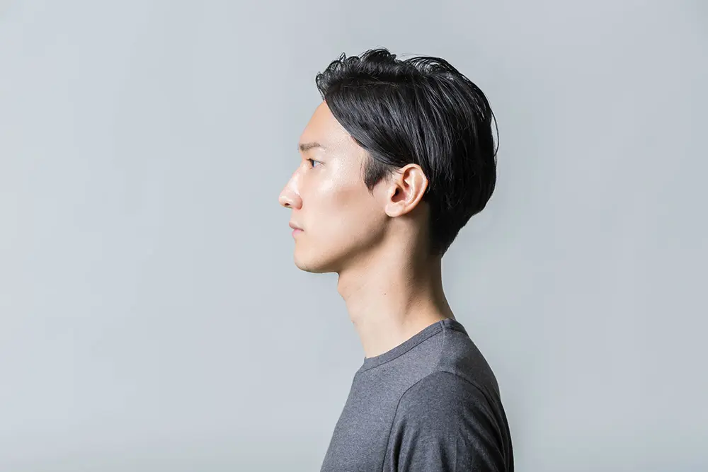 「受け口」を歯科矯正で治す方法は?原因と治療法を解説